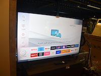 Flatscreen tv edenwood ed55a02uhd-ve met afstansdbediening - afbeelding 2 van  5