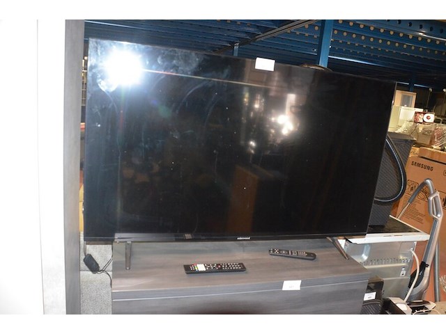 Flatscreen tv edenwood ed55a02uhd-ve met afstansdbediening - afbeelding 4 van  5