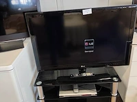 Flatscreen tv lg 37le310 met afstandsbediening (gebruikt en getest), dvd speler philips dvp520/00 met afstandsbediening (gebruikt en getest)