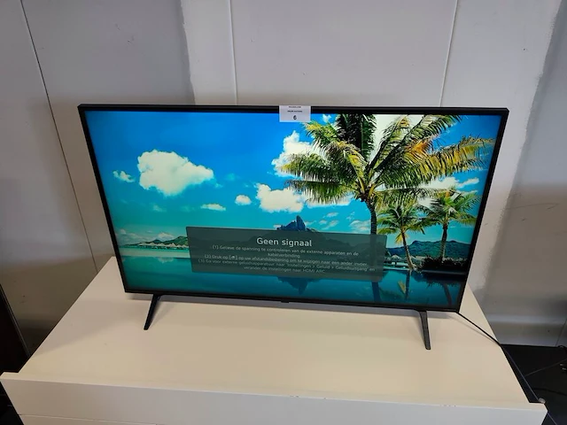 Flatscreen tv lg 43nano756pa zonder afstandsbediening, wit gelakte ladenkast met 4 laden 130x50x80 (vertoont lichte gebruikssporen) - afbeelding 4 van  9