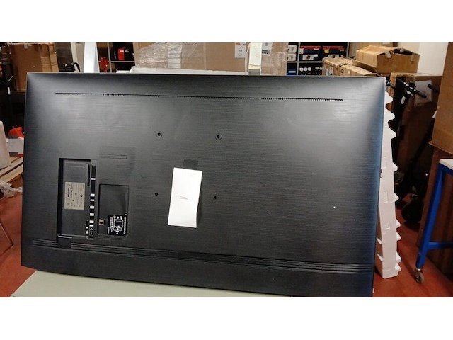 Flatscreen tv samsung crystal uhd, model: ue55cu7150u, 139cm nieuw in doos (b419) - afbeelding 2 van  7
