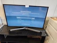 Flatscreen tv samsung curved ue40ku6100w, zonder afstandsbediening (gebruikt en getest), modern tv meubel met 3 leggers - afbeelding 2 van  9