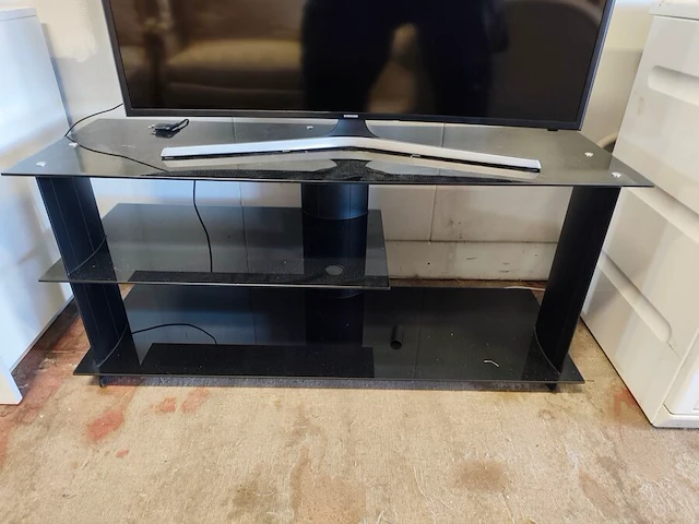 Flatscreen tv samsung curved ue40ku6100w, zonder afstandsbediening (gebruikt en getest), modern tv meubel met 3 leggers - afbeelding 7 van  9
