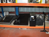 Flatscreen tv sony, flatscreen tv philips, 7 speakers bose, subwoofer bose, fietspomp, fietsstoeltje - afbeelding 1 van  9