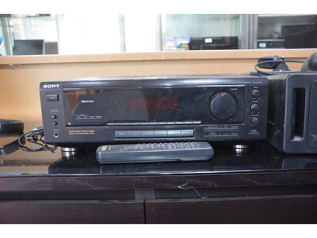 Flatscreen tv sony met afstandsbediening, sony ontvanger/versterker str-de205, 4 speaker sony, bluetooth speaker jbl clip 4, 2 hoofdtelefoons - afbeelding 11 van  16