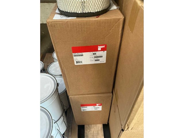 Fleetguard af26175 luchtfilter (8x) - afbeelding 1 van  4