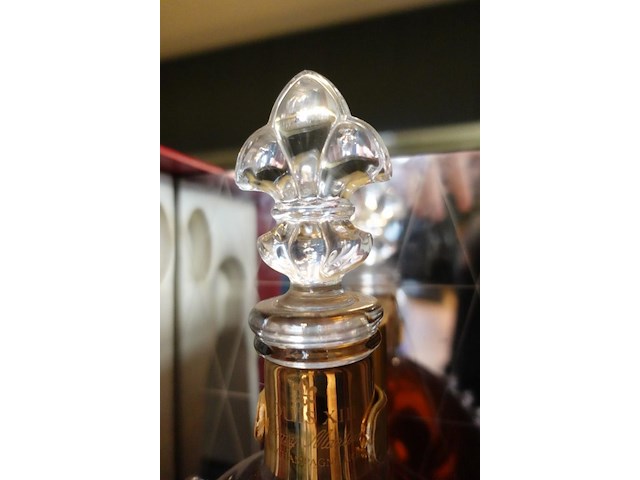 Fles cognac remy de martin - afbeelding 5 van  5