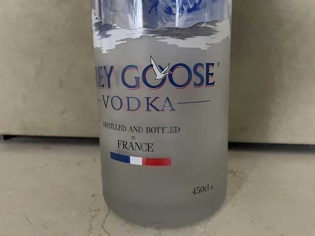 Fles grey goose 4,5l - afbeelding 2 van  4