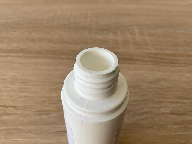 Fles non aerosol tubular 50ml pehd wit 20/410 schroefdraad overige verpakkingsmaterialen (2332x) - afbeelding 2 van  4