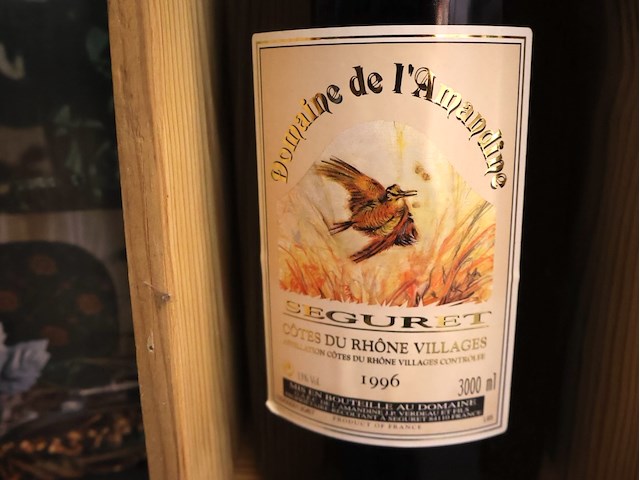 Fles rode wijn 3l - afbeelding 3 van  4