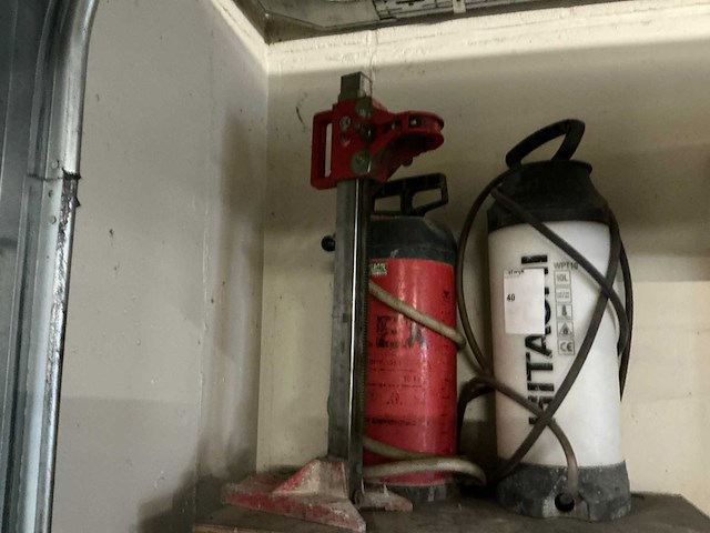 Flex en hitachi waterdruktank (2x) - afbeelding 3 van  4