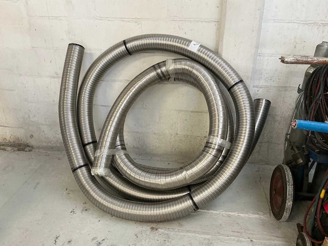 Flexibele schouwbuis (2x) - afbeelding 1 van  4
