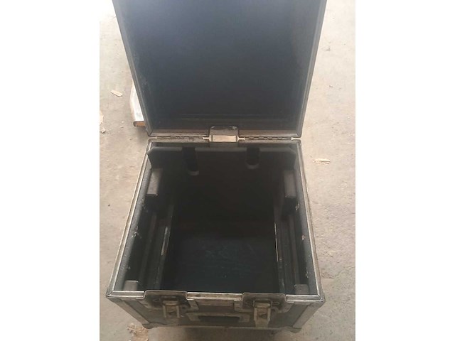 Flightcase - 1 trakel 500 kg - flightcase - afbeelding 1 van  2