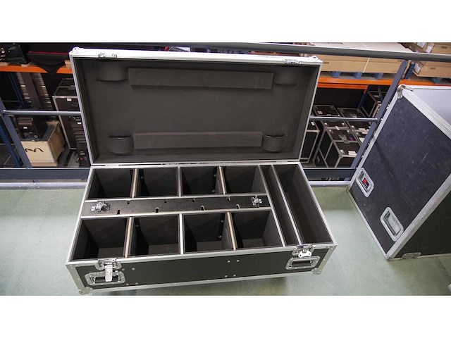 Flightcase 115cm x 58cm height without wheels 46 cm - afbeelding 2 van  2