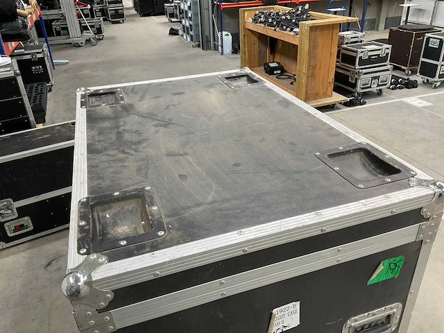 Flightcase (2x) - afbeelding 8 van  12