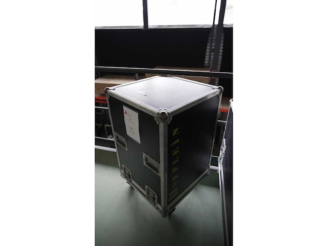 Flightcase 55cm x 55cm height without wheels 82cm - afbeelding 2 van  2