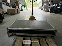 Flightcase leeg afm ± 105x84x31