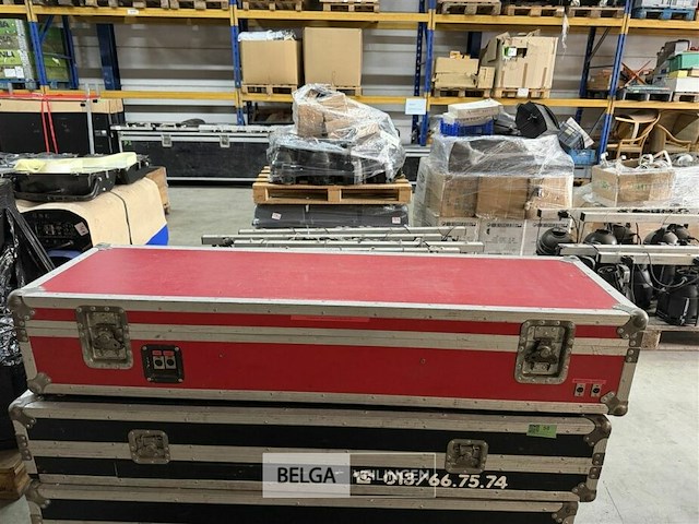 Flightcase leeg afm ± 147x57x27 - afbeelding 4 van  6