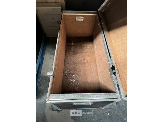 Flightcase leeg - afbeelding 3 van  4