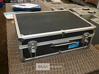 Flightcase met cd's - afbeelding 4 van  4