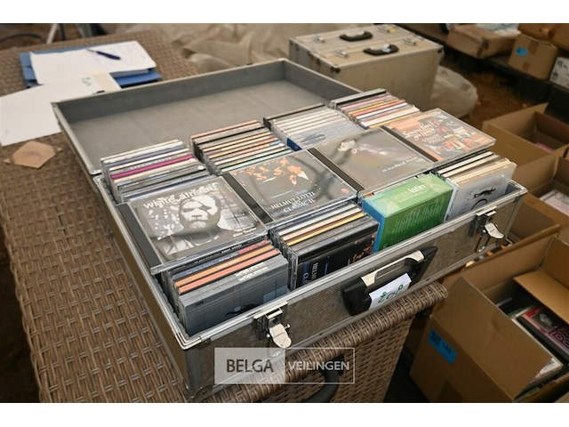Flightcase met cd's - afbeelding 1 van  4
