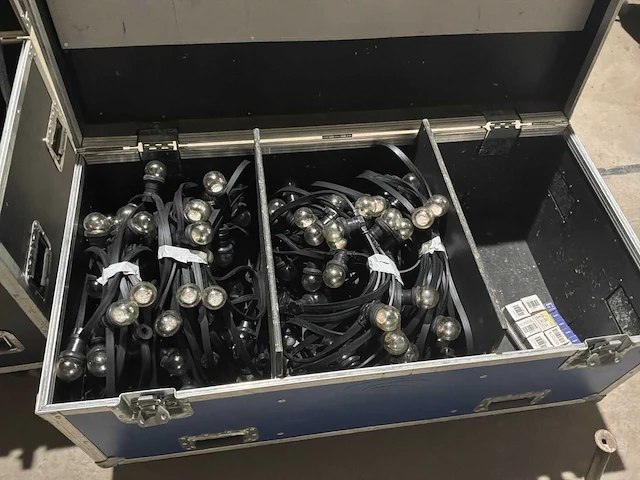 Flightcase met slingerlampen - afbeelding 1 van  4