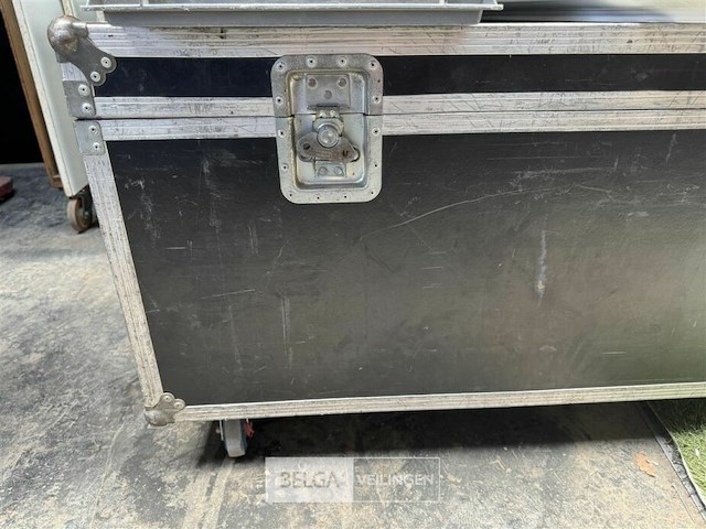 Flightcase op wielen l180cm - afbeelding 2 van  2