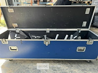 Flightcase op wielen met inhoud - afbeelding 2 van  5