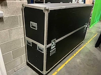 Flightcase voor grote beeldschermen