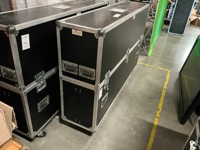 Flightcase voor schermen van 75 inch en groter - afbeelding 4 van  5
