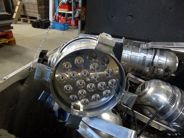 Flightcase vv inhoud - afbeelding 3 van  4