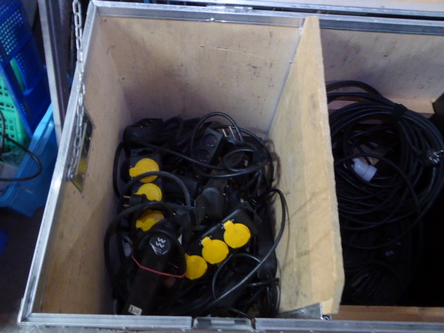 Flightcase vv inhoud - afbeelding 2 van  5