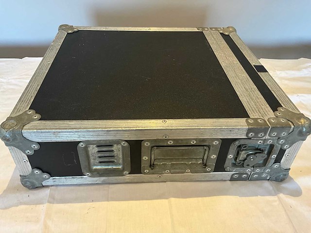 Flightcase - afbeelding 1 van  3