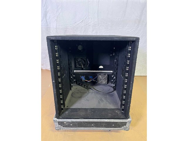Flightcase - afbeelding 1 van  3