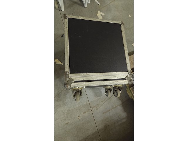 Flightcase - afbeelding 2 van  2