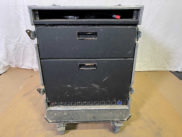 Flightcase - afbeelding 2 van  6