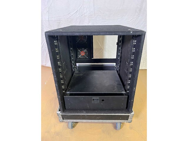 Flightcase - afbeelding 1 van  6