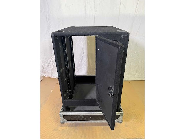 Flightcase - afbeelding 4 van  7