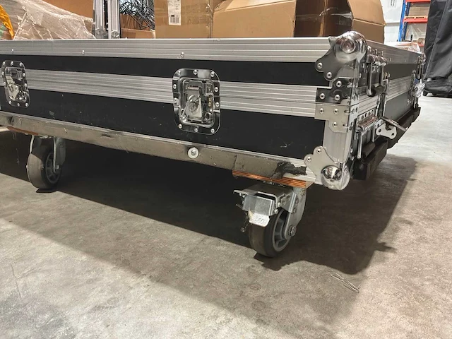 Flightcase - afbeelding 2 van  3