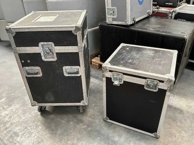 Flightcases (2x) - afbeelding 1 van  8
