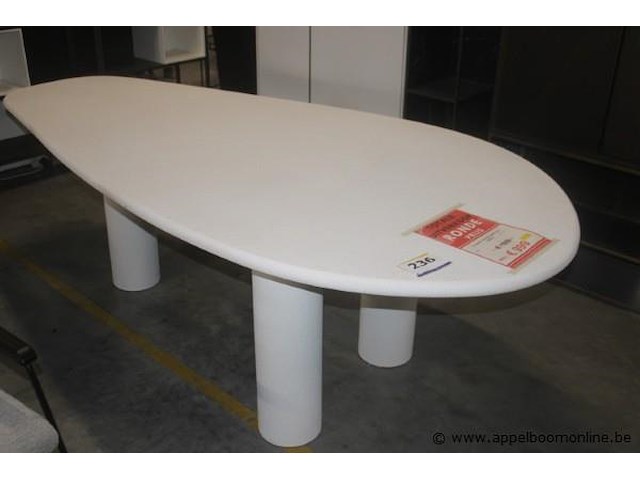 Flow eettafel 240x100cm - uitvoering s moonskin (offwhite) - afbeelding 1 van  1