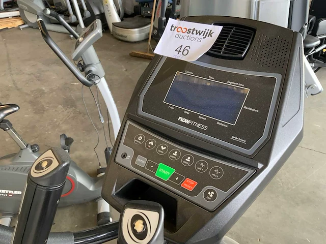 Flow fitness perform elliptical crosstrainer - afbeelding 4 van  7