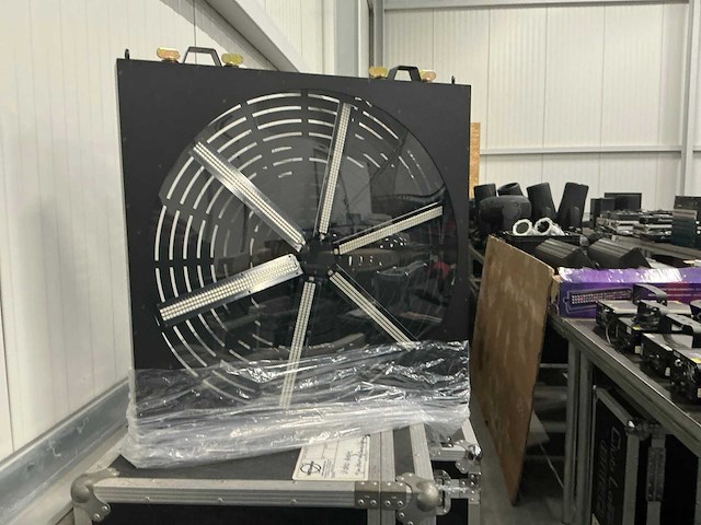 Fluxinova dmx led fan (4x) - afbeelding 2 van  4