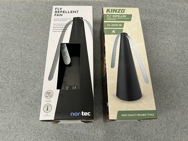 Fly repellent fan - afbeelding 1 van  4