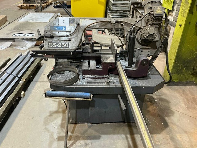 Fmb bs-250 beugelzaagmachine - afbeelding 1 van  5