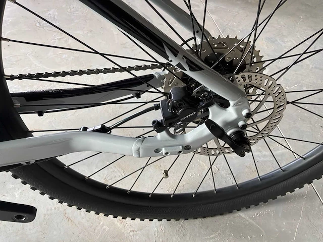 Focarini repace elektrische racefiets ongebruikt - afbeelding 4 van  8