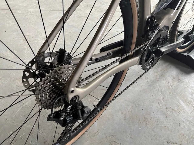 Focarini via+ elektrische racefiets ongebruikt - afbeelding 6 van  8