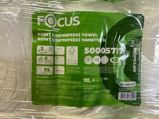 Focus - 1 pallet horeca rol - handdoekrol - poetspapier - poetsrol - schoonmaakpapier - overig hygiene uitrusting - afbeelding 2 van  2