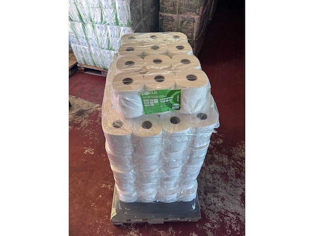 Focus - halve pallet horeca rol - handdoekrol - poetspapier - poetsrol - schoonmaakpapier - overig hygiene uitrusting - afbeelding 2 van  3