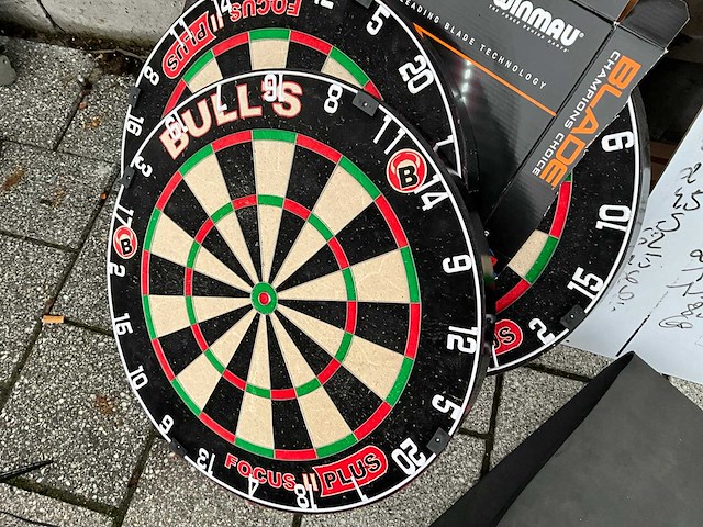 Focus ii plus dartbord (3x) - afbeelding 2 van  8